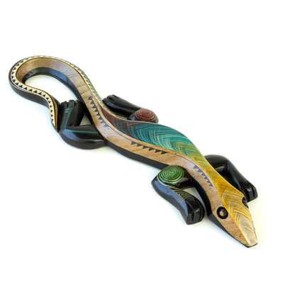 Tamo Lizard Carving