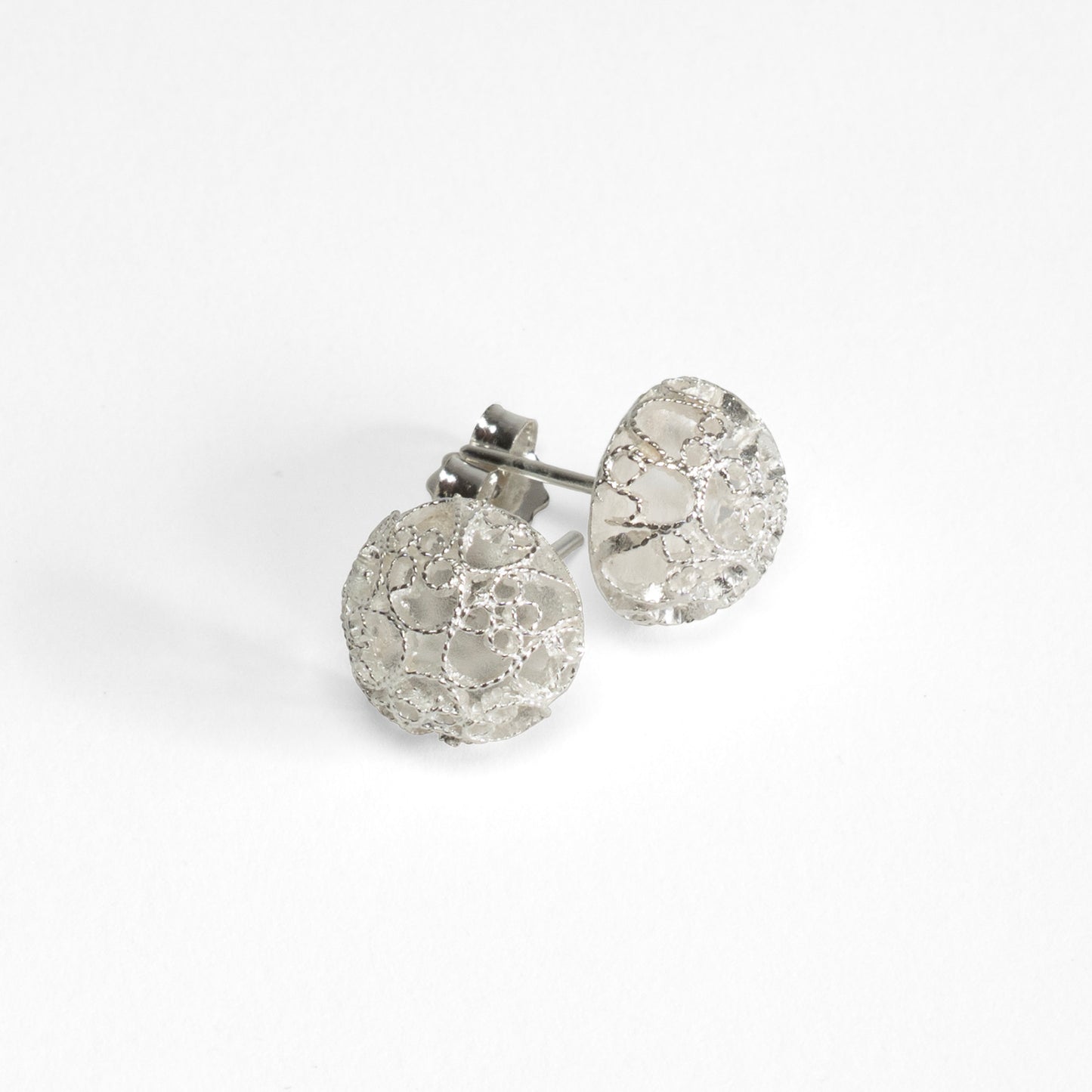 Lattice Dome Filigree Studs
