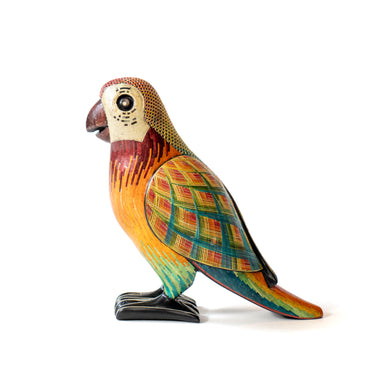 Tamo Parrot Statue
